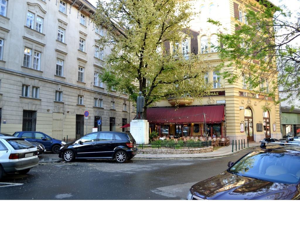 Casamia-Elegant Central Vaci St.Apt Budapest Room photo
